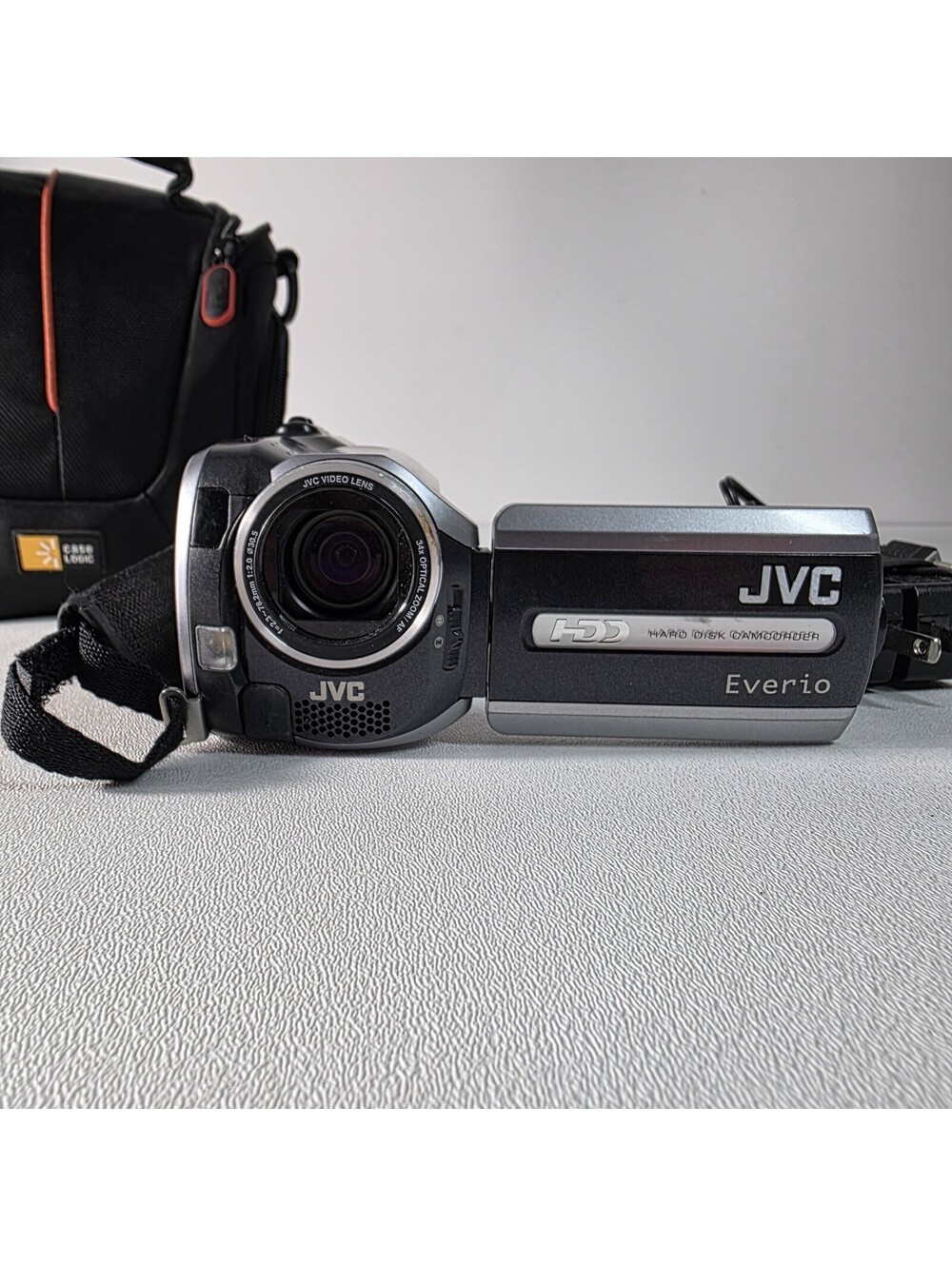 JVC Everio GZ-MG130U 30GB Hybrid HDD Camcorder Bundle- Tested